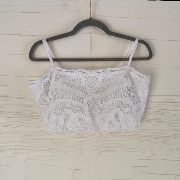 American Eagle | Large | White Lace Crop Top - Picture 6 of 6